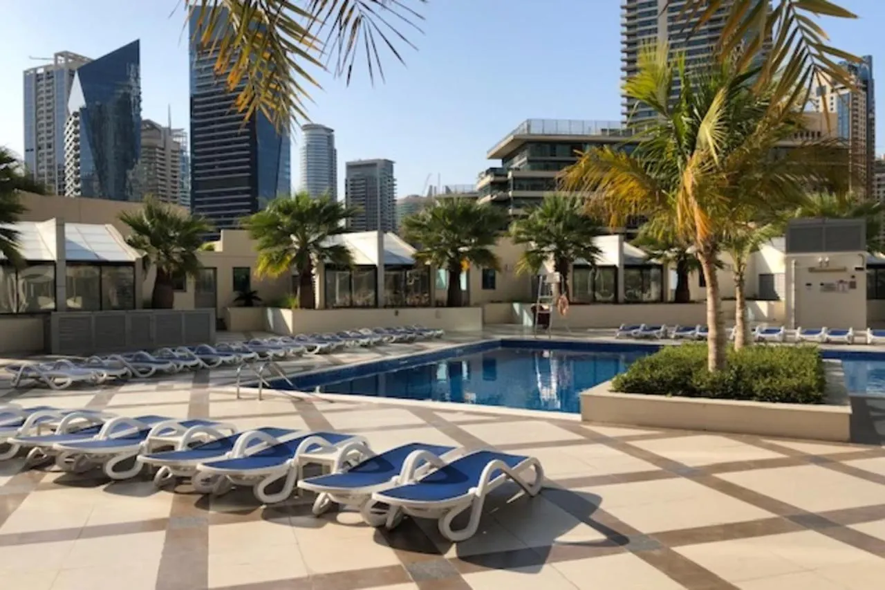 Guestready - Monochromatic Adventure Apartment Dubai