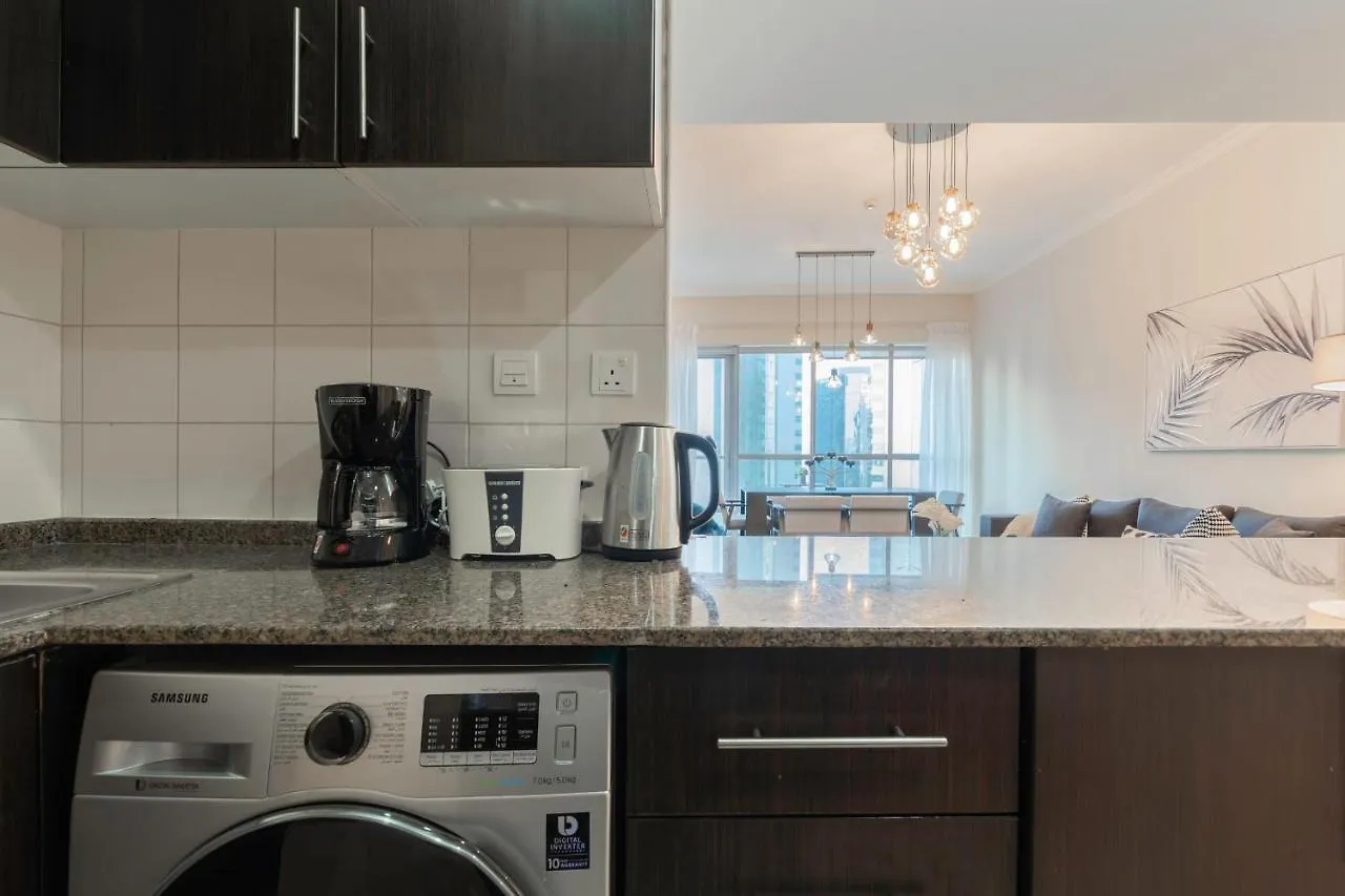 Guestready - Monochromatic Adventure Apartment Dubai